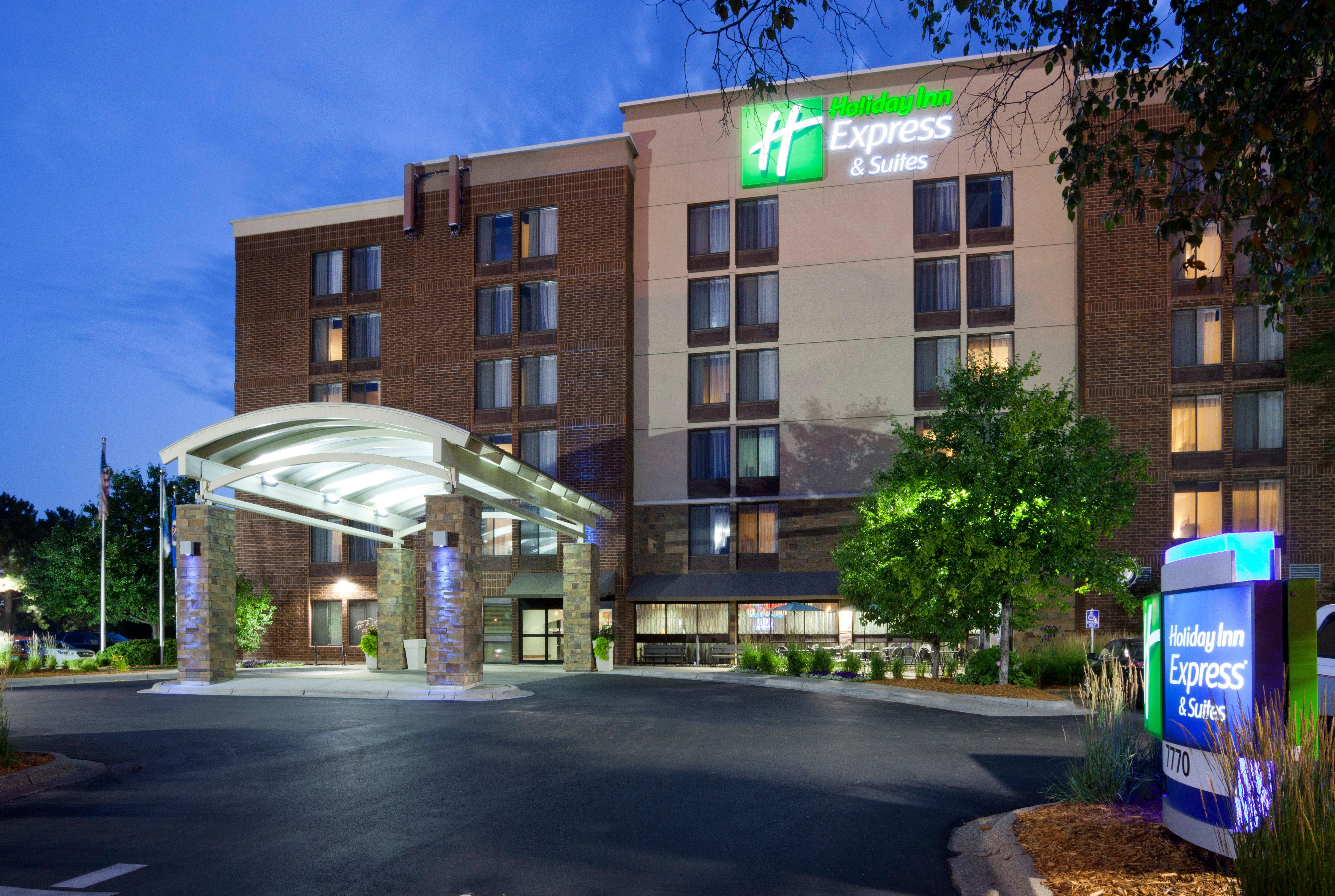 Holiday Inn Express & Suites Bloomington West By Ihg Exterior foto